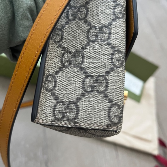 Gucci mini padlock bag - Picture 5 of 8